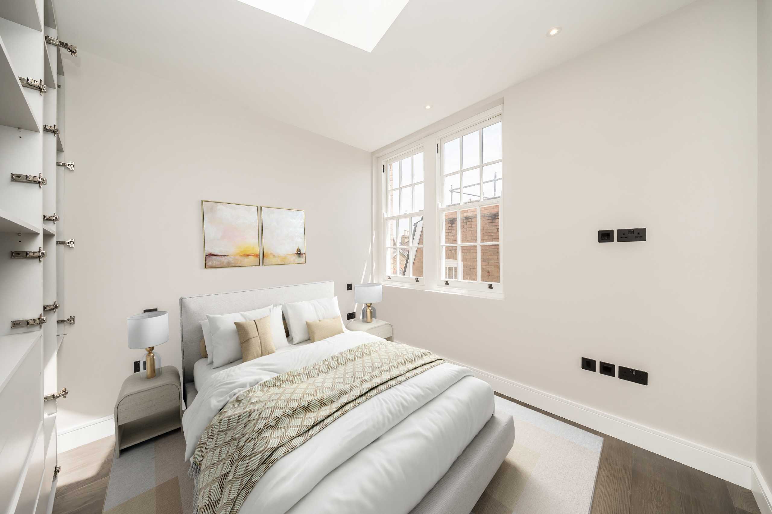 Flat Lancaster Place in Greater London
