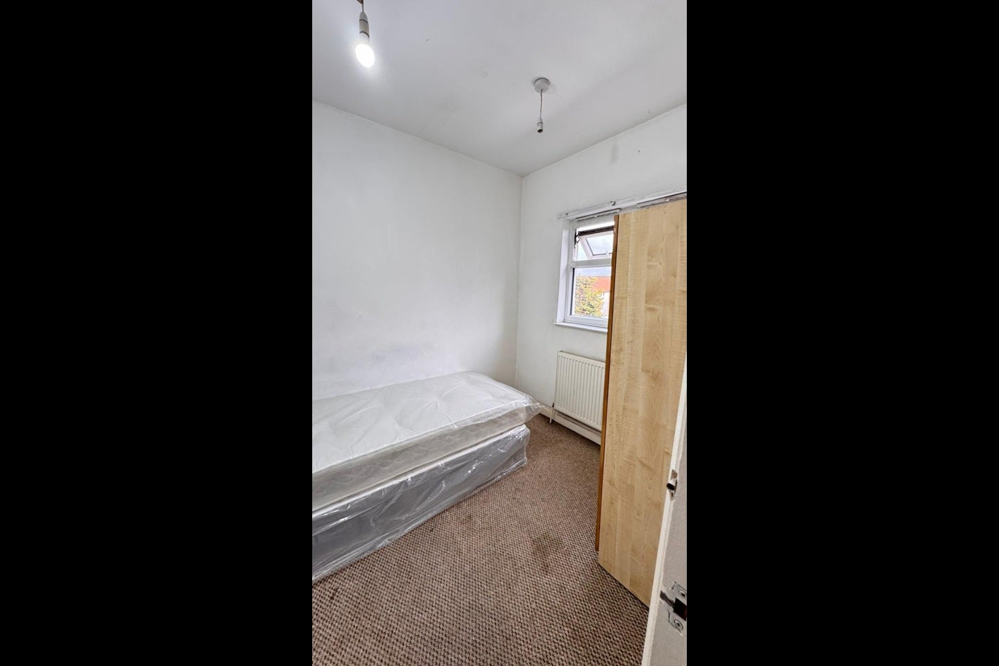 Room Margery Park Road in Greater London