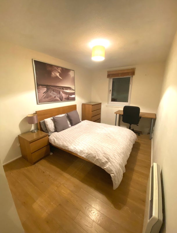 Room Buccleuch Street in Glasgow