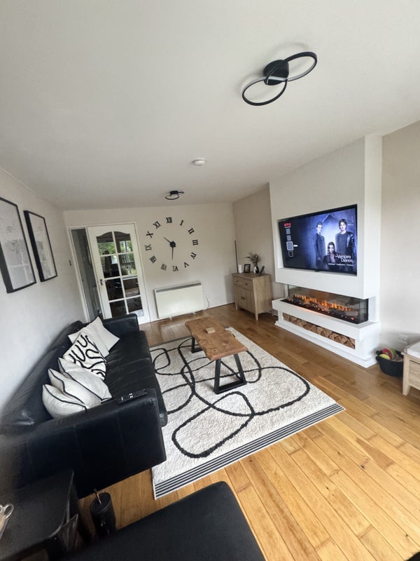 Room Buccleuch Street in Glasgow