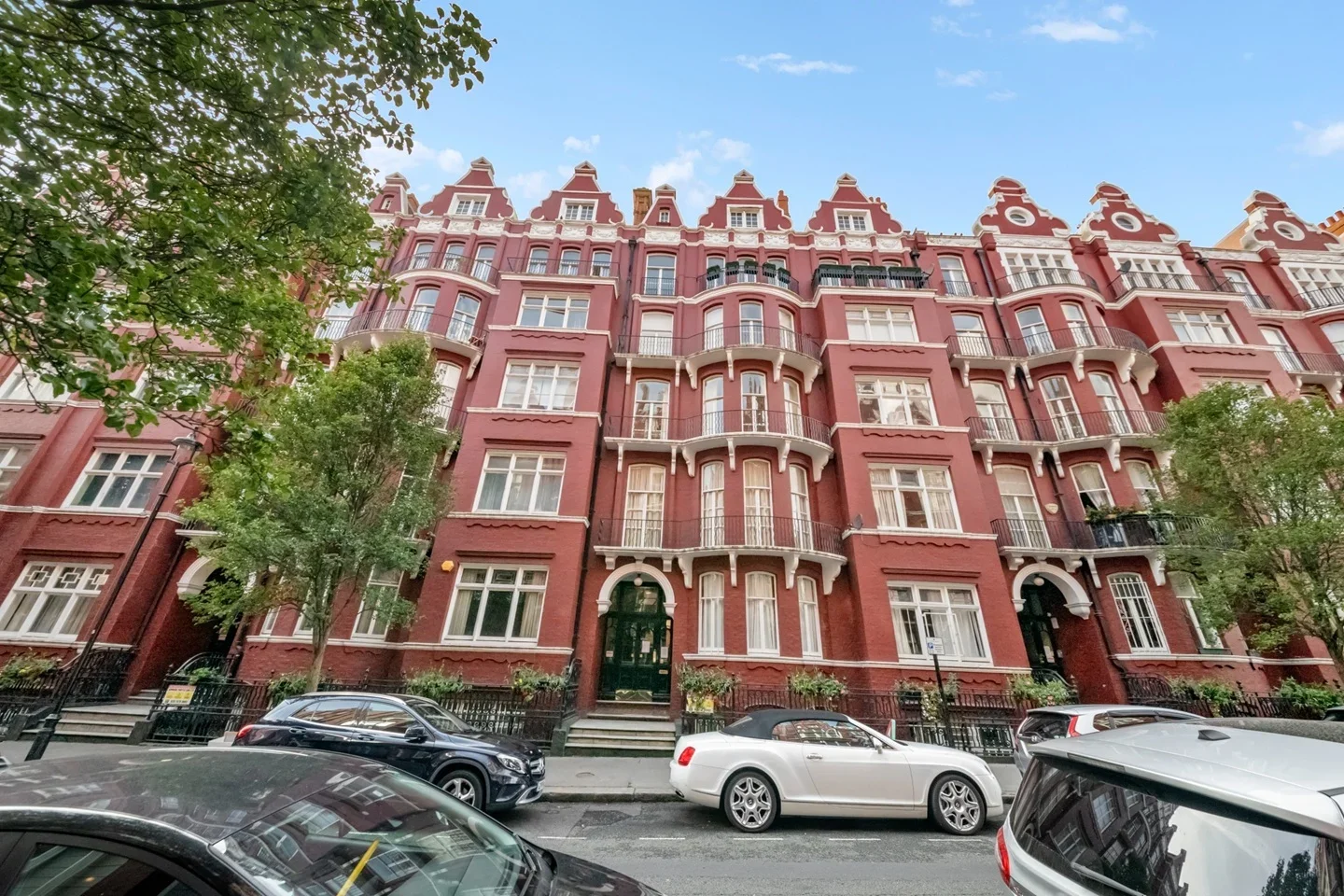 House Cabbell Street in City of Westminster
