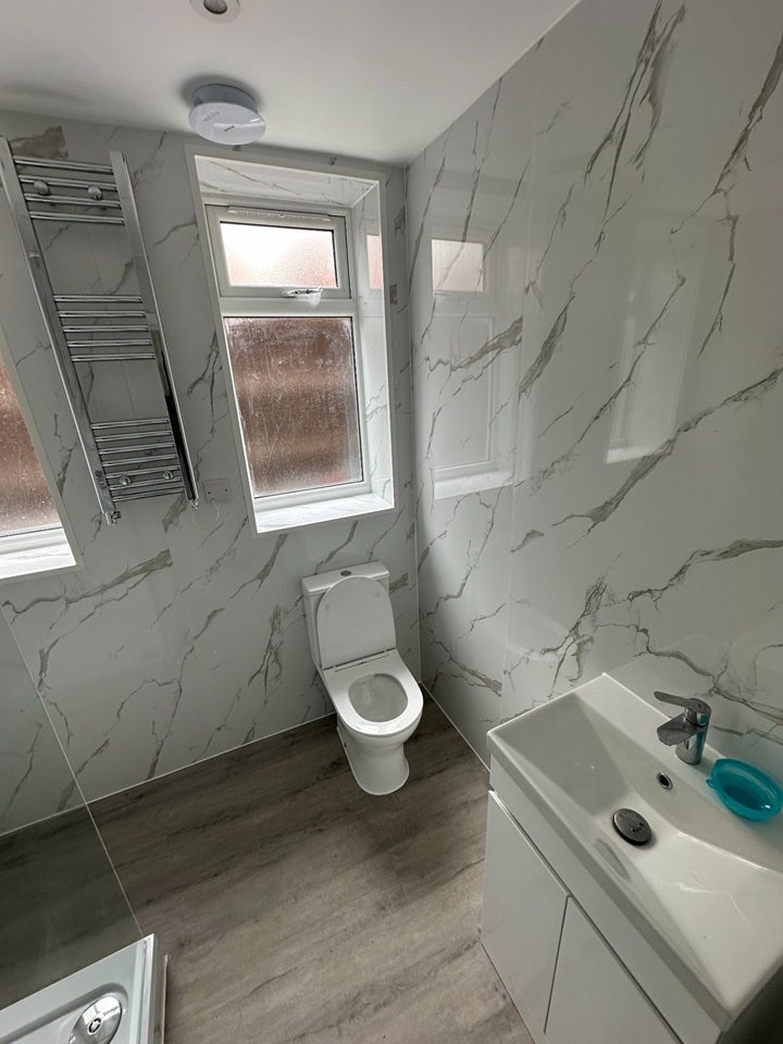 Flat Gresham Drive in Greater London