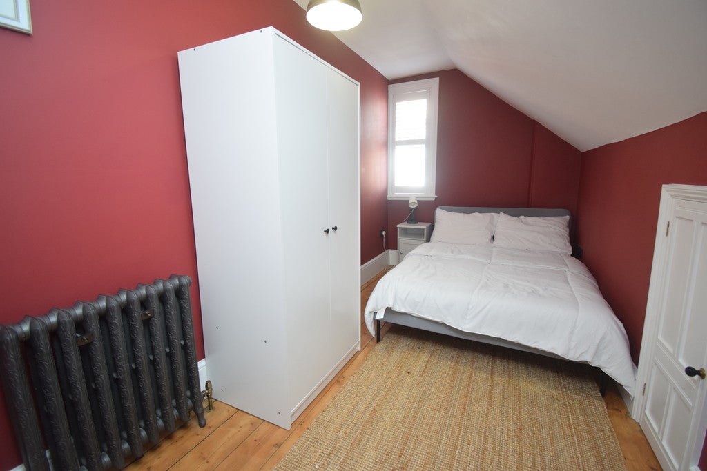 Room Park Avenue in Bridgwater