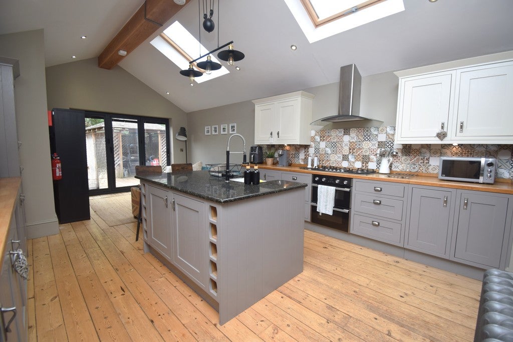 Room Park Avenue in Bridgwater