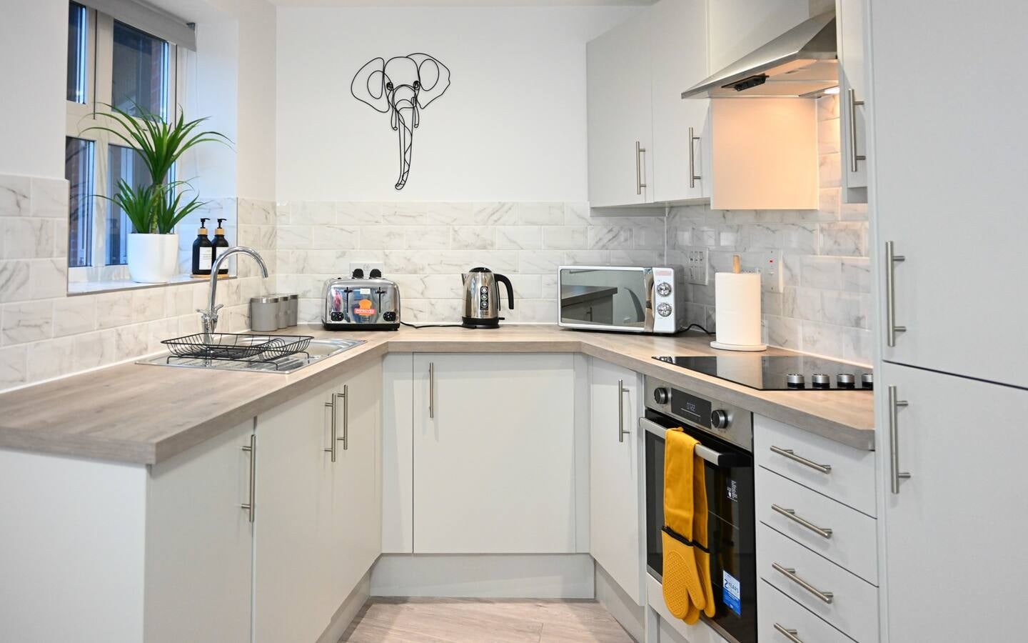 Flat Palgrave Road in Bedford