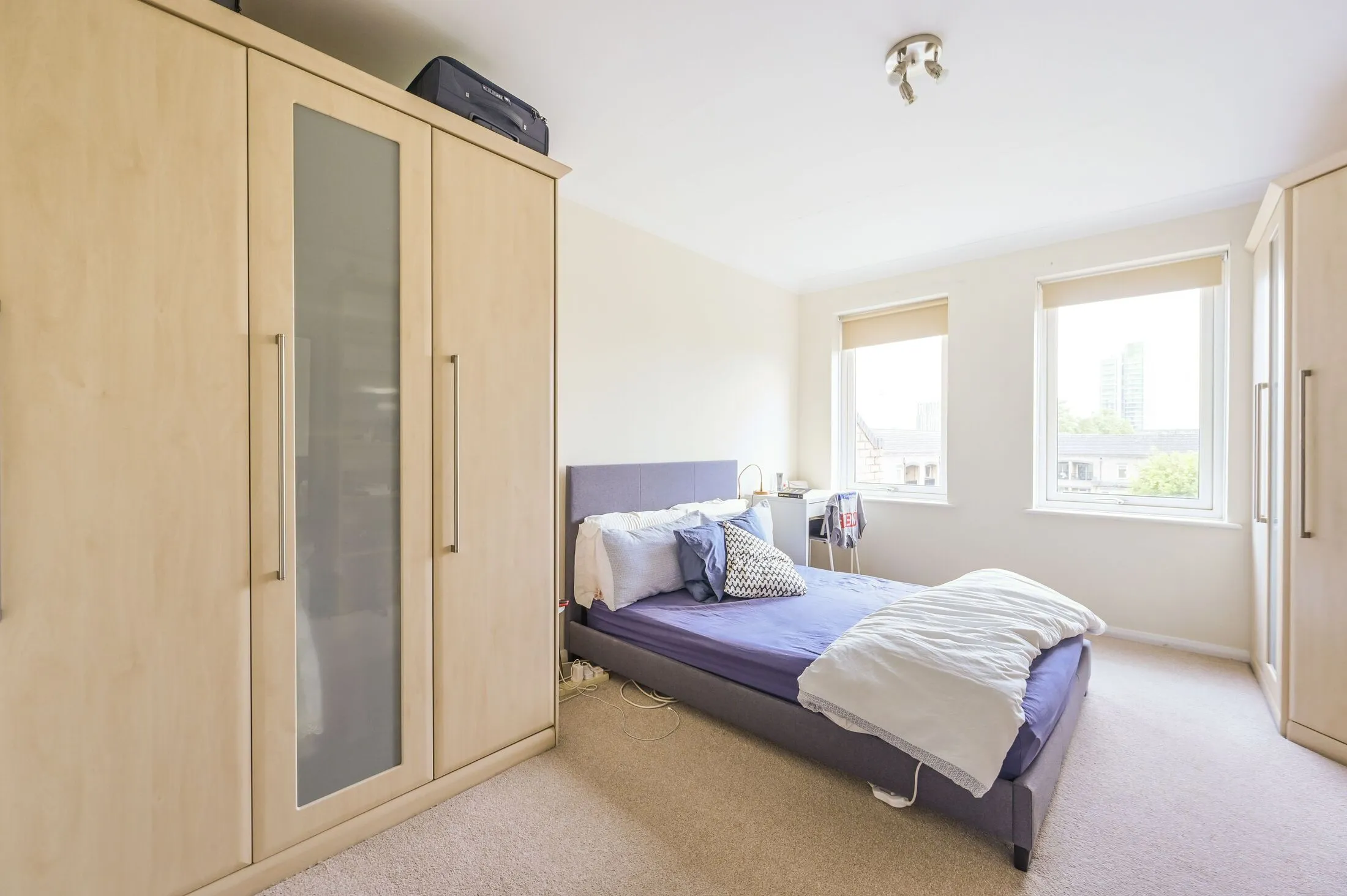 Flat Hooper Street in Greater London