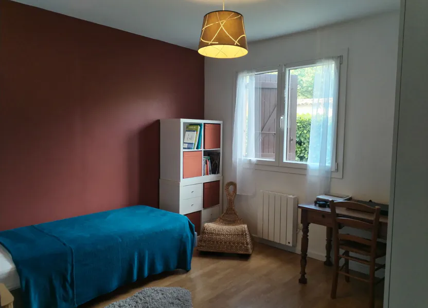 Room Rue de l'Haye in Saint-Genis-Laval
