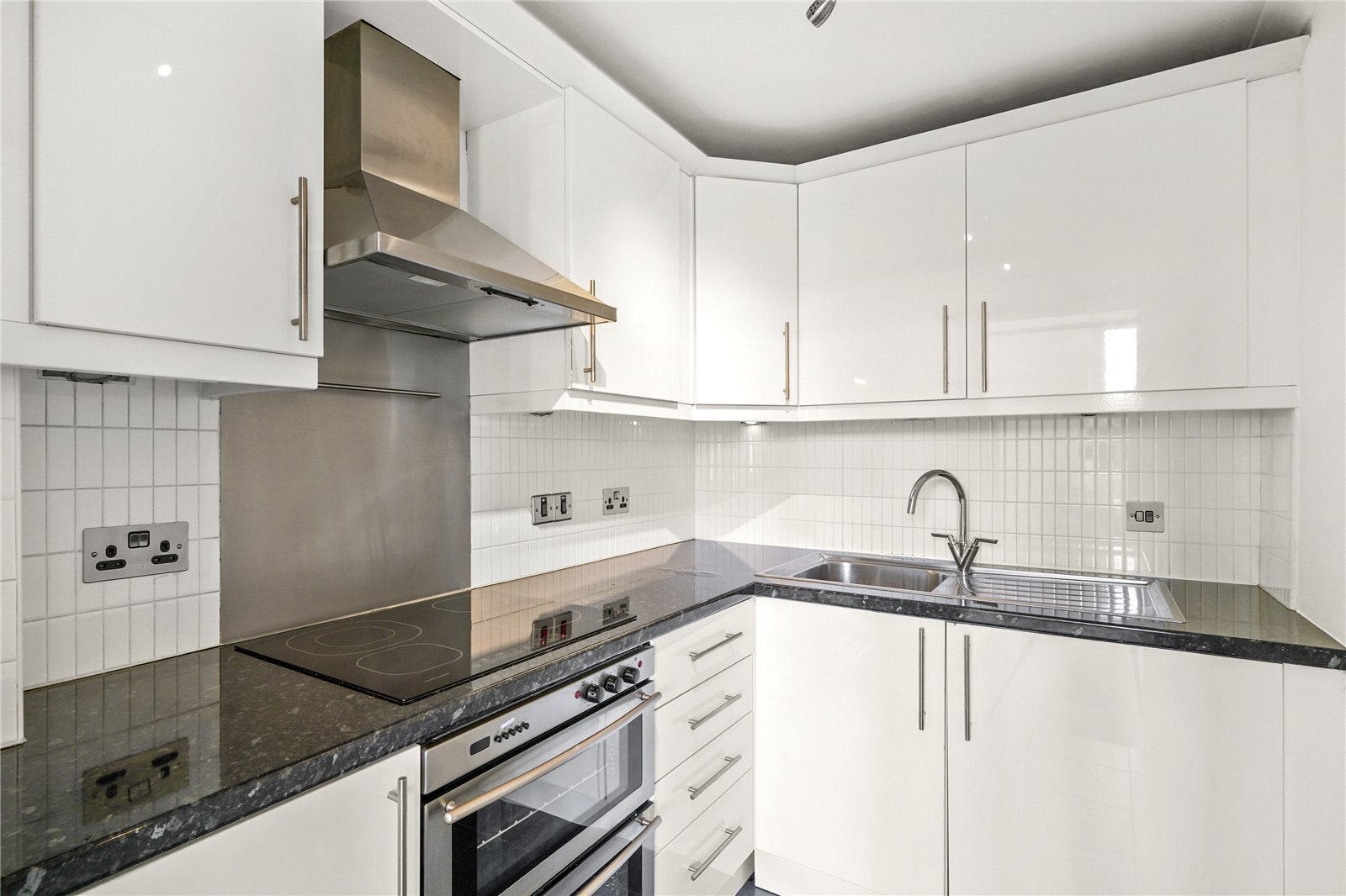 Flat Sutherland Avenue in City of Westminster