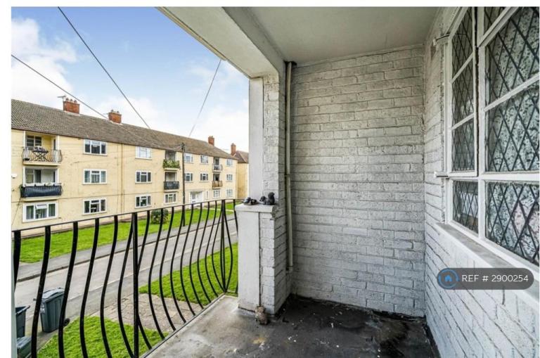 Flat Churchfield Avenue in Sandwell