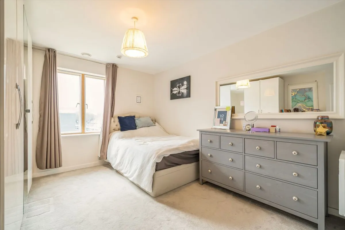 Flat Alexandria Road in Greater London