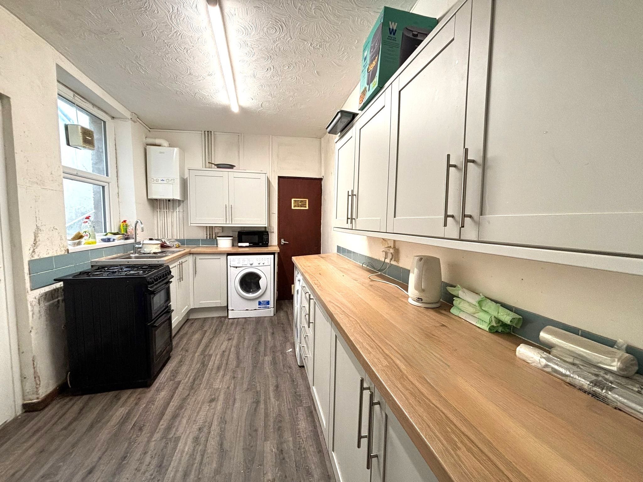 Room Stow Hill in Pontypridd