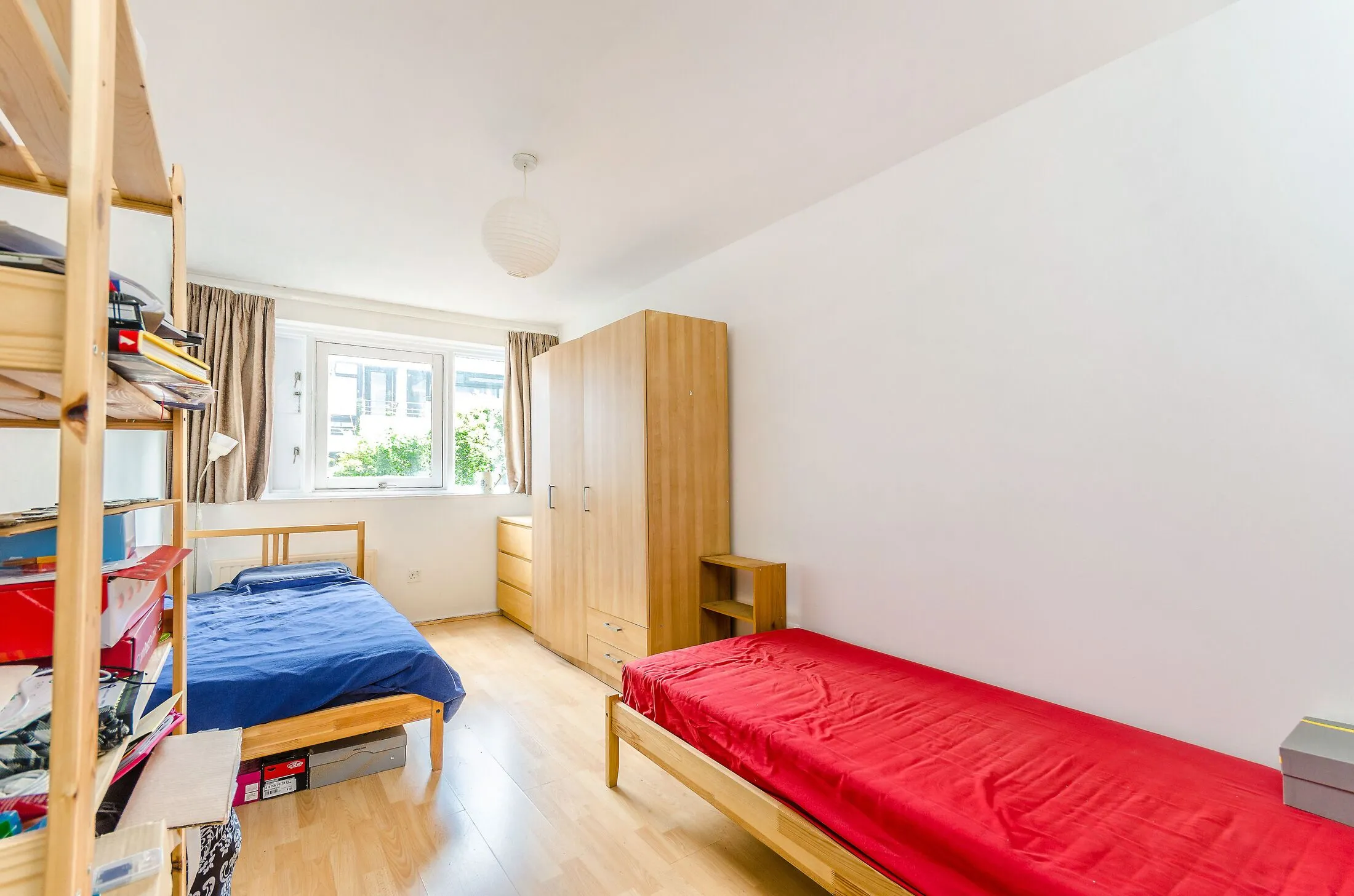 House Maiden Lane in Greater London