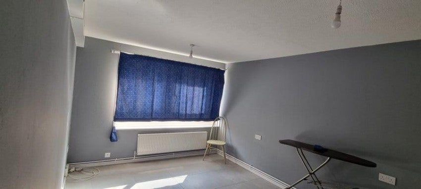 Room Edgar Road in Greater London