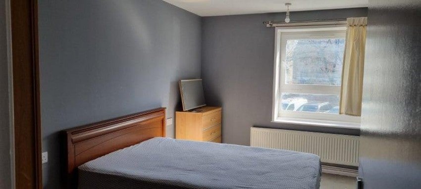 Room Edgar Road in Greater London
