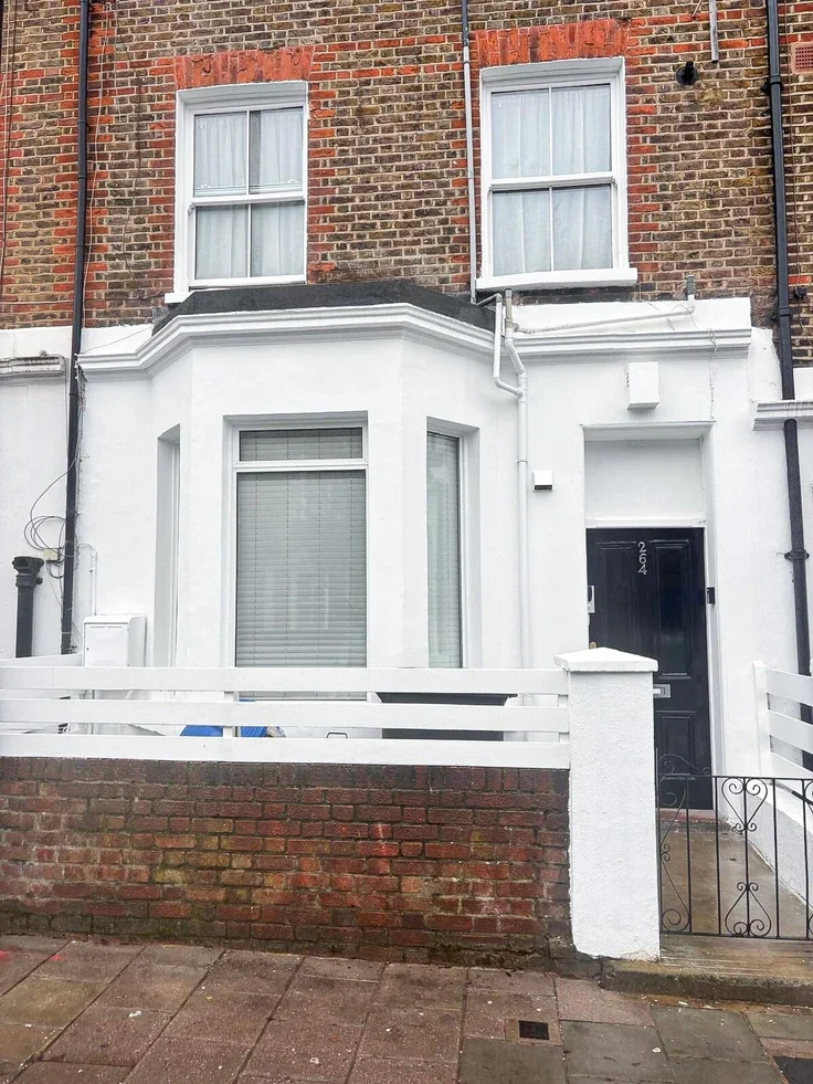 Flat Dowland Street in City of Westminster