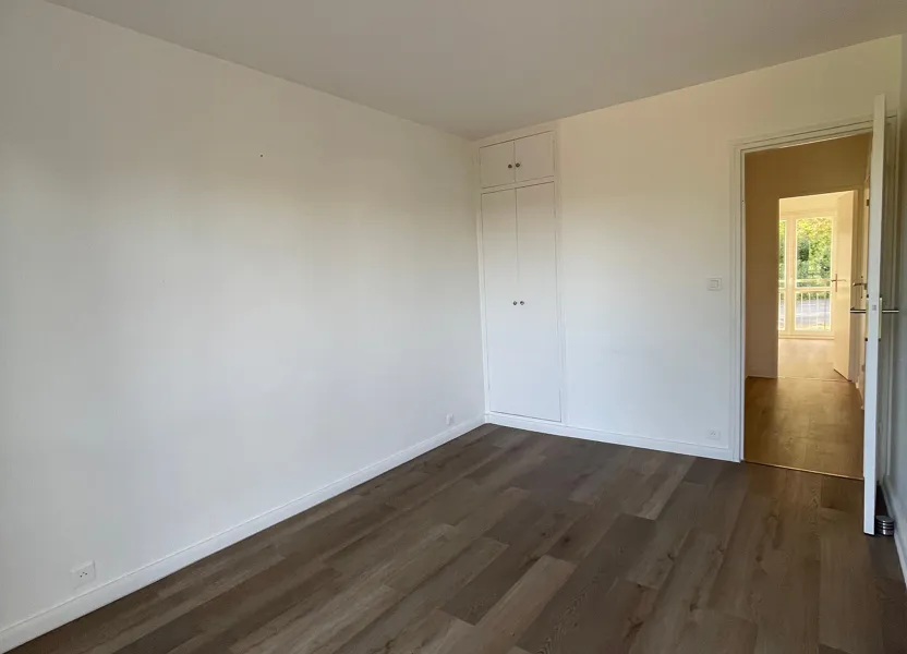 Flat Rue Aramis et Jean Derube in Dourdan