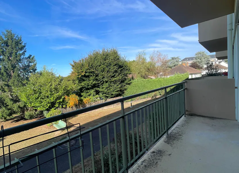 Flat Rue Aramis et Jean Derube in Dourdan