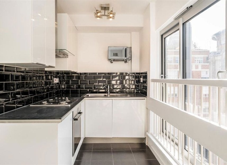 Flat Little Portland Street in City of Westminster