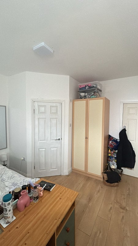 Room Selbourne Street in Charnwood