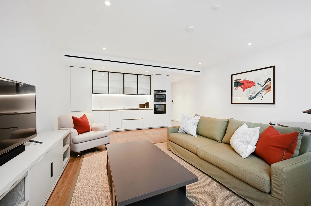 Flat Margaret Street in City of Westminster