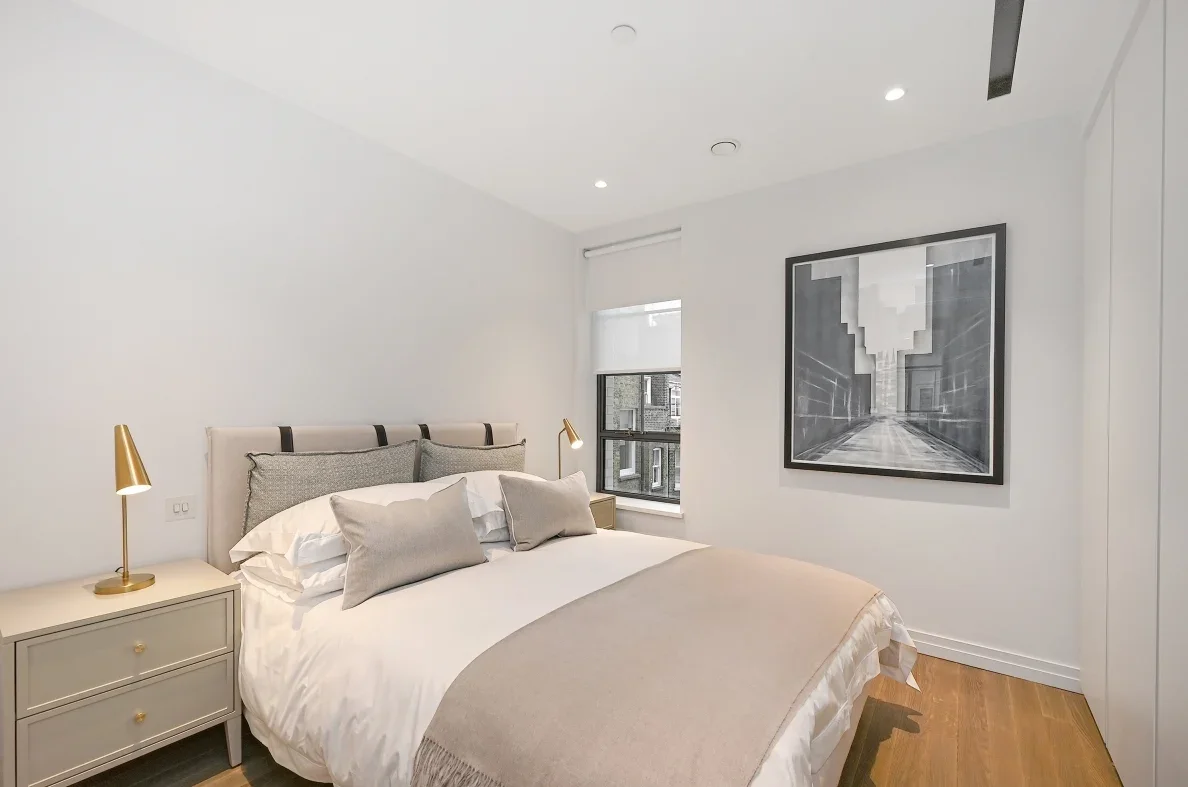 Flat Margaret Street in City of Westminster