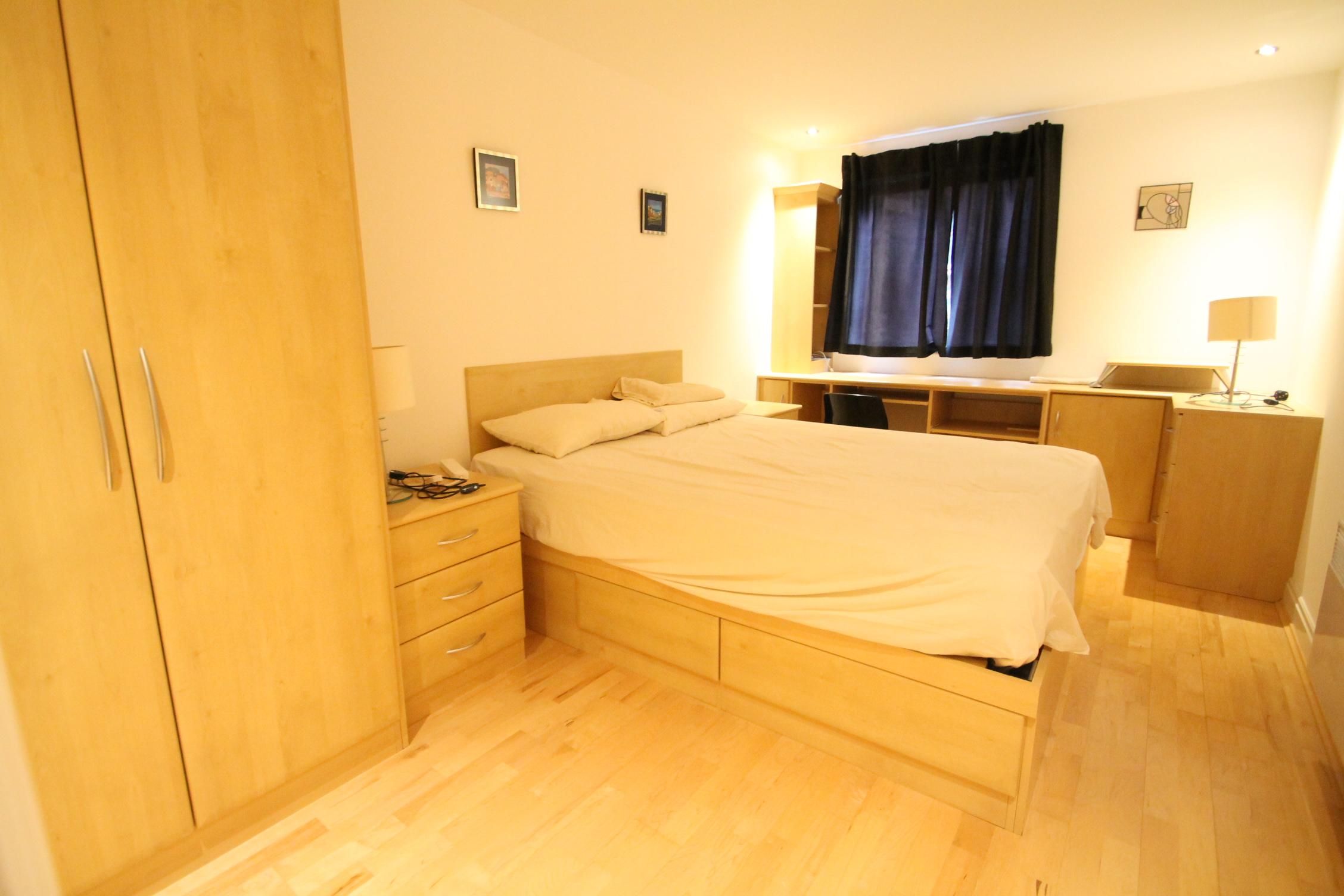 Flat Montaigne Close in City of Westminster