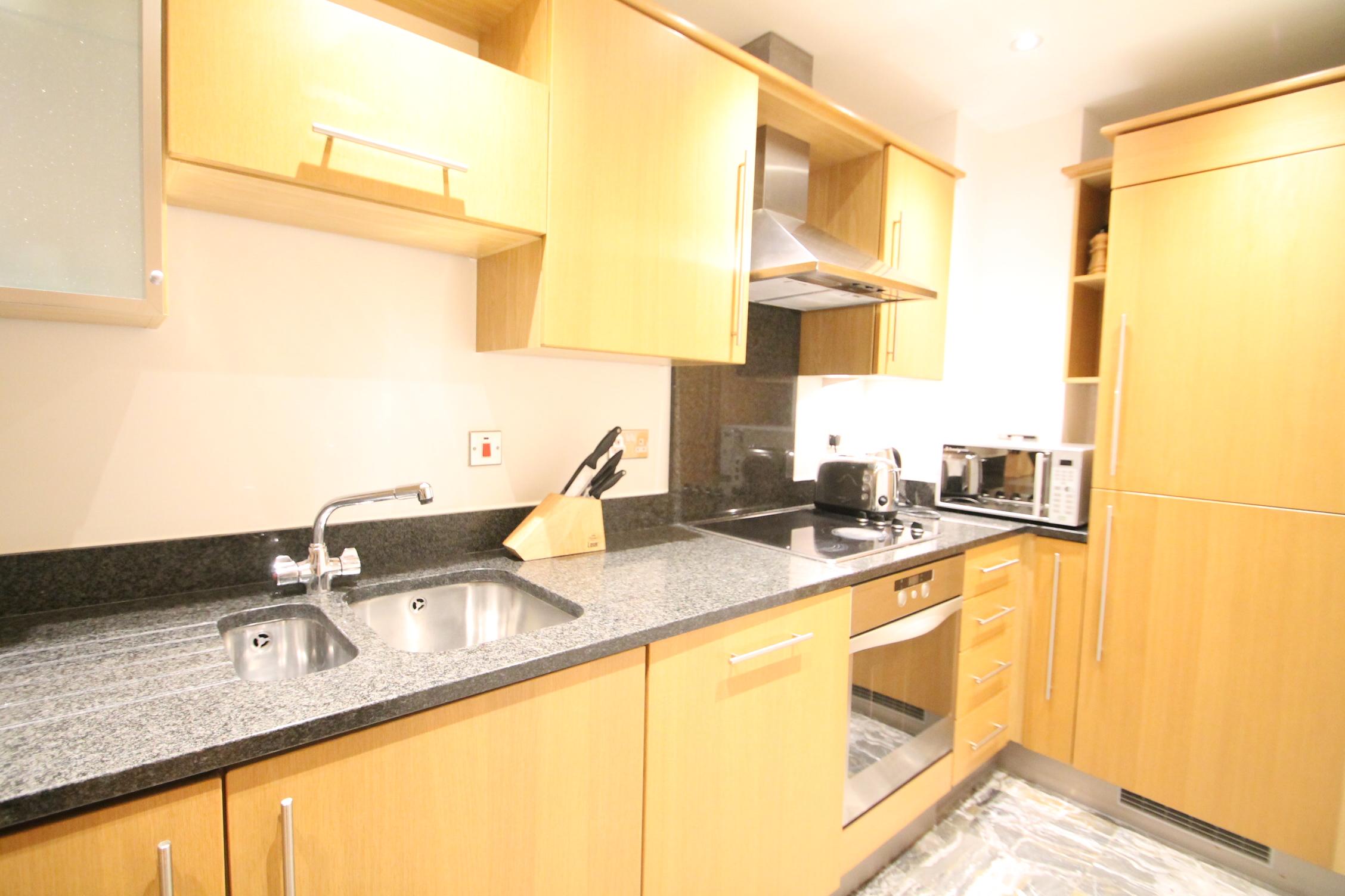 Flat Montaigne Close in City of Westminster