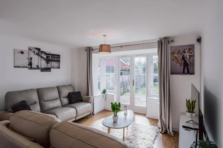 House Oriel Close in Milton Keynes