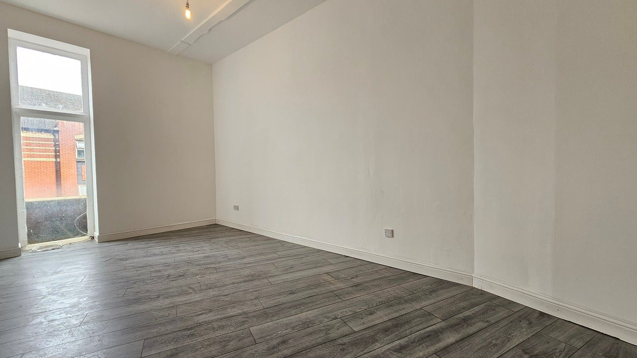 Flat Smithdown Road in Liverpool