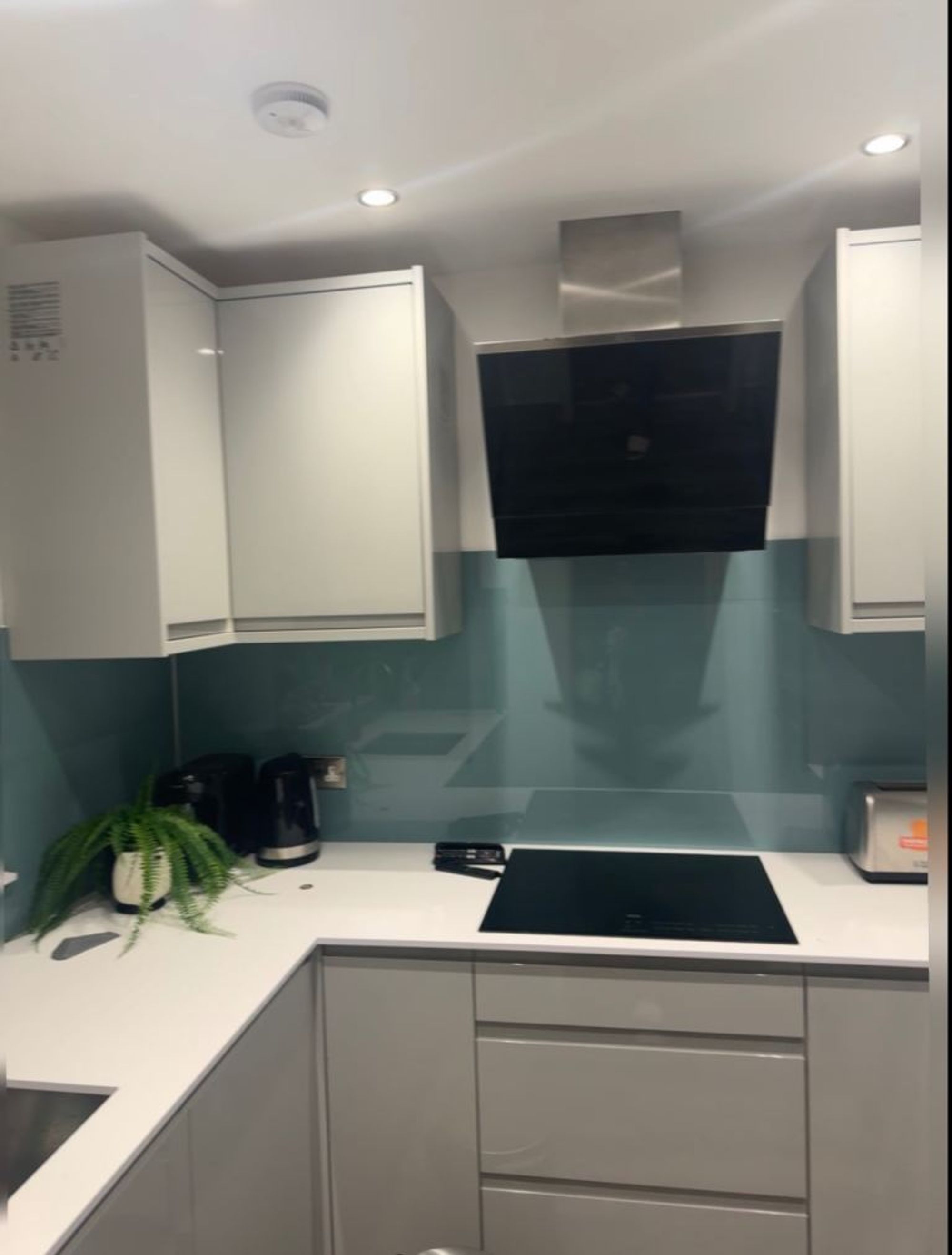 Flat Kersfield Road in Greater London