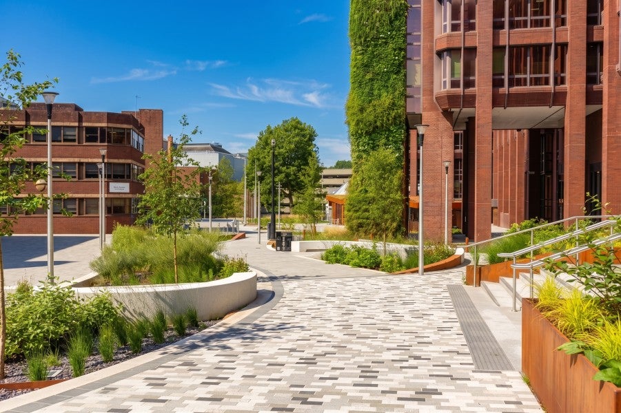 Flat Locke Way in Woking