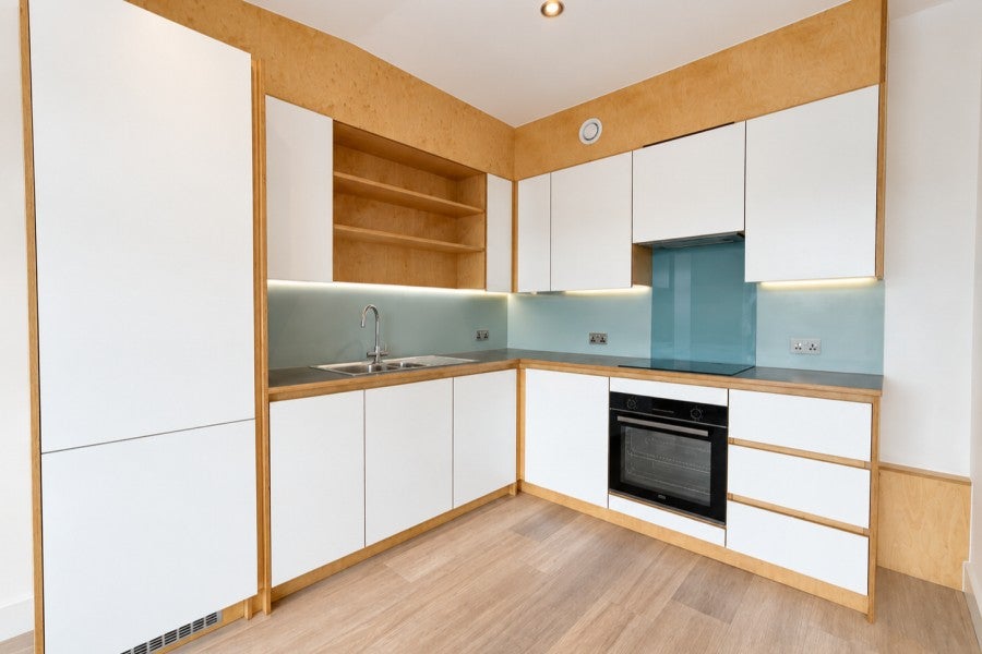 Flat Locke Way in Woking