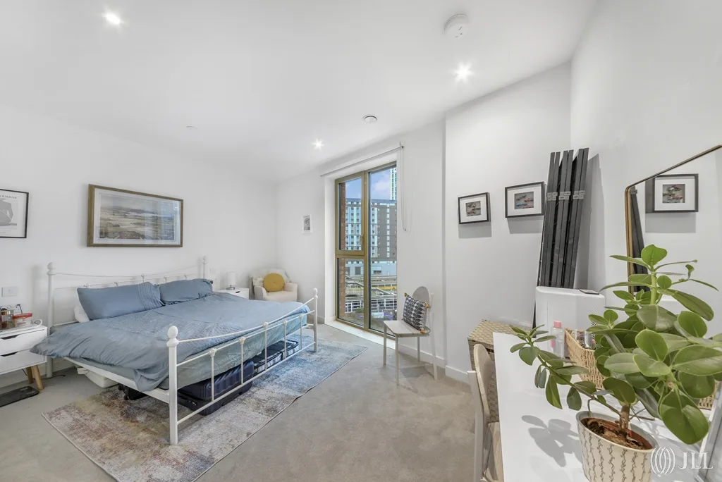 Flat Ashley Road in Greater London