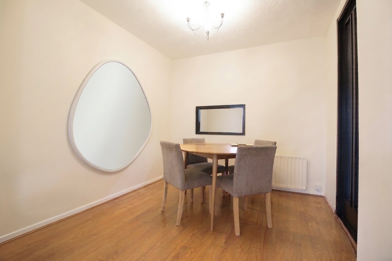 House Wyke Close in Greater London