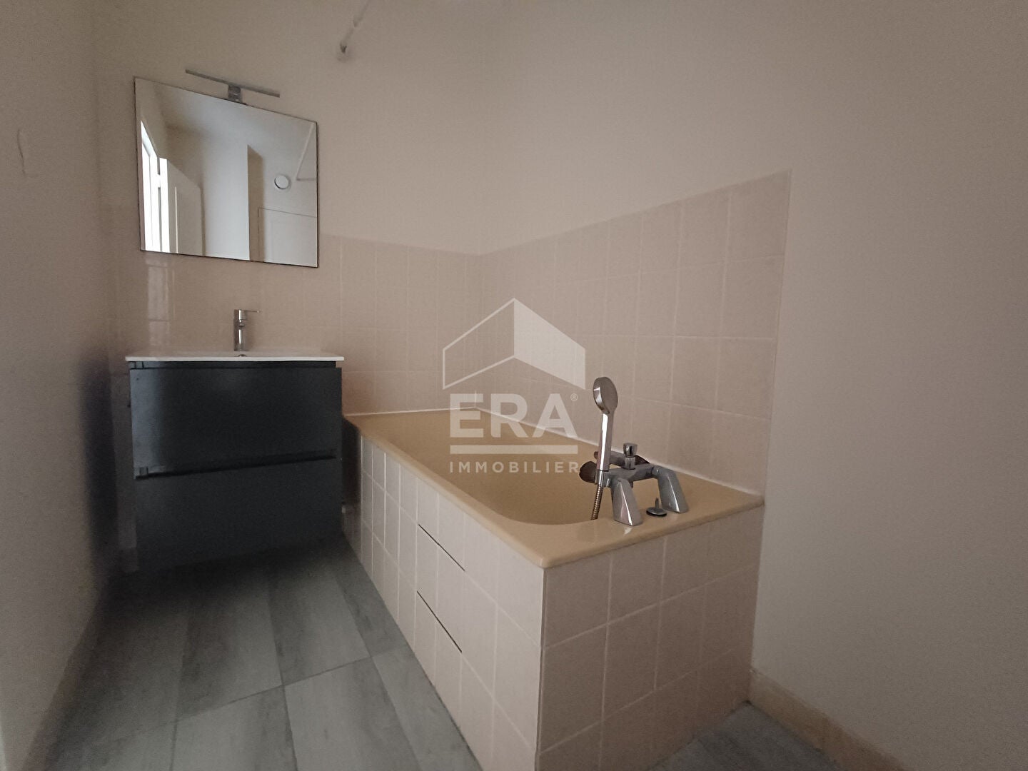 Appartement Rue Henri Lebrun à Saint-Cyr-sur-Loire