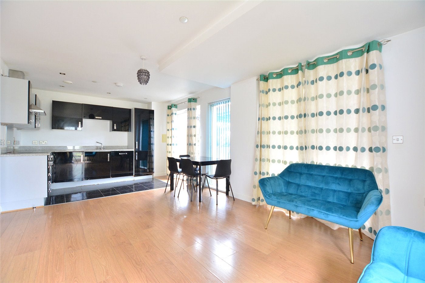 Flat Bessemer Place in Greater London