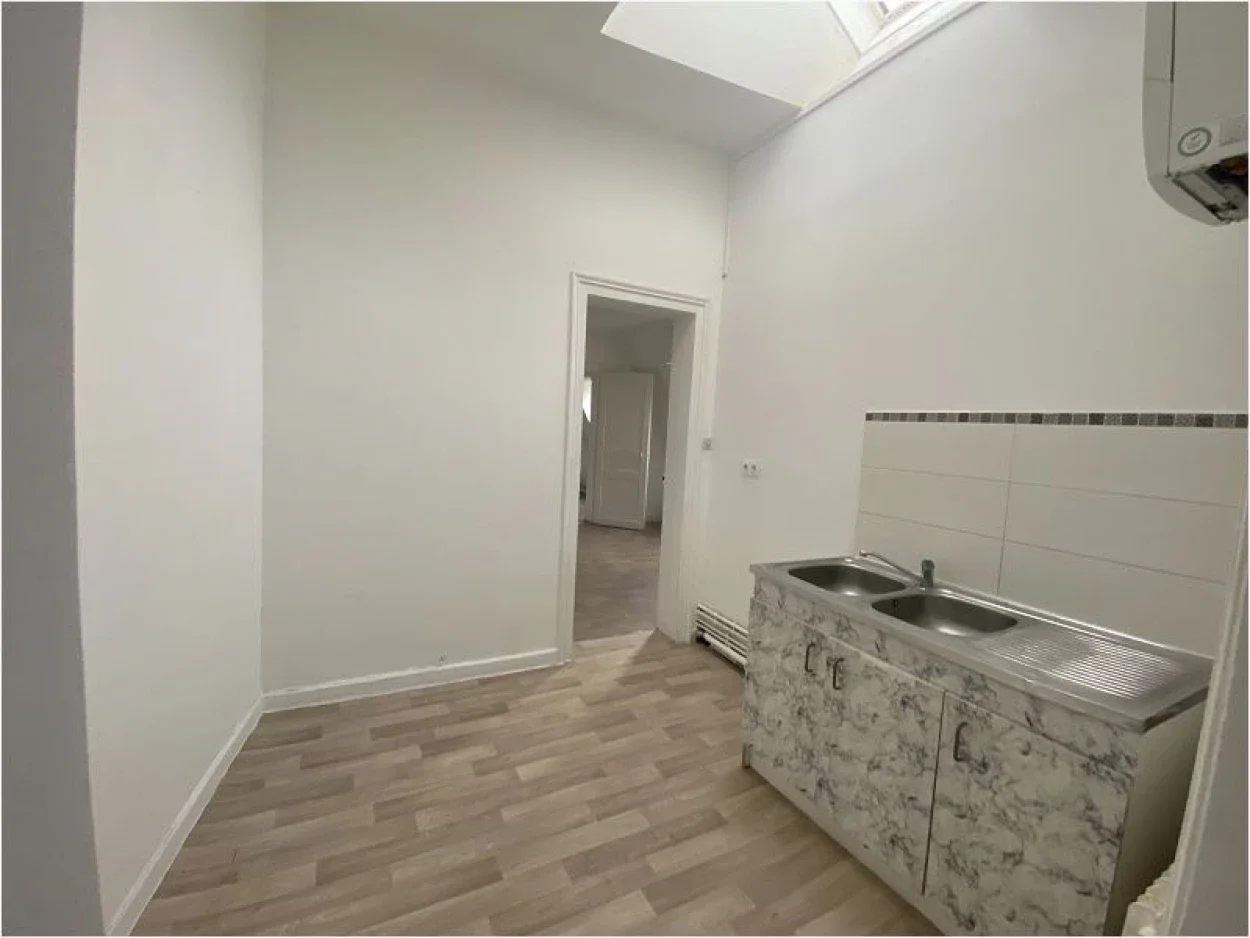 Appartement Rue du Faubourg d'Arras / Route d'Arras à Faches-Thumesnil