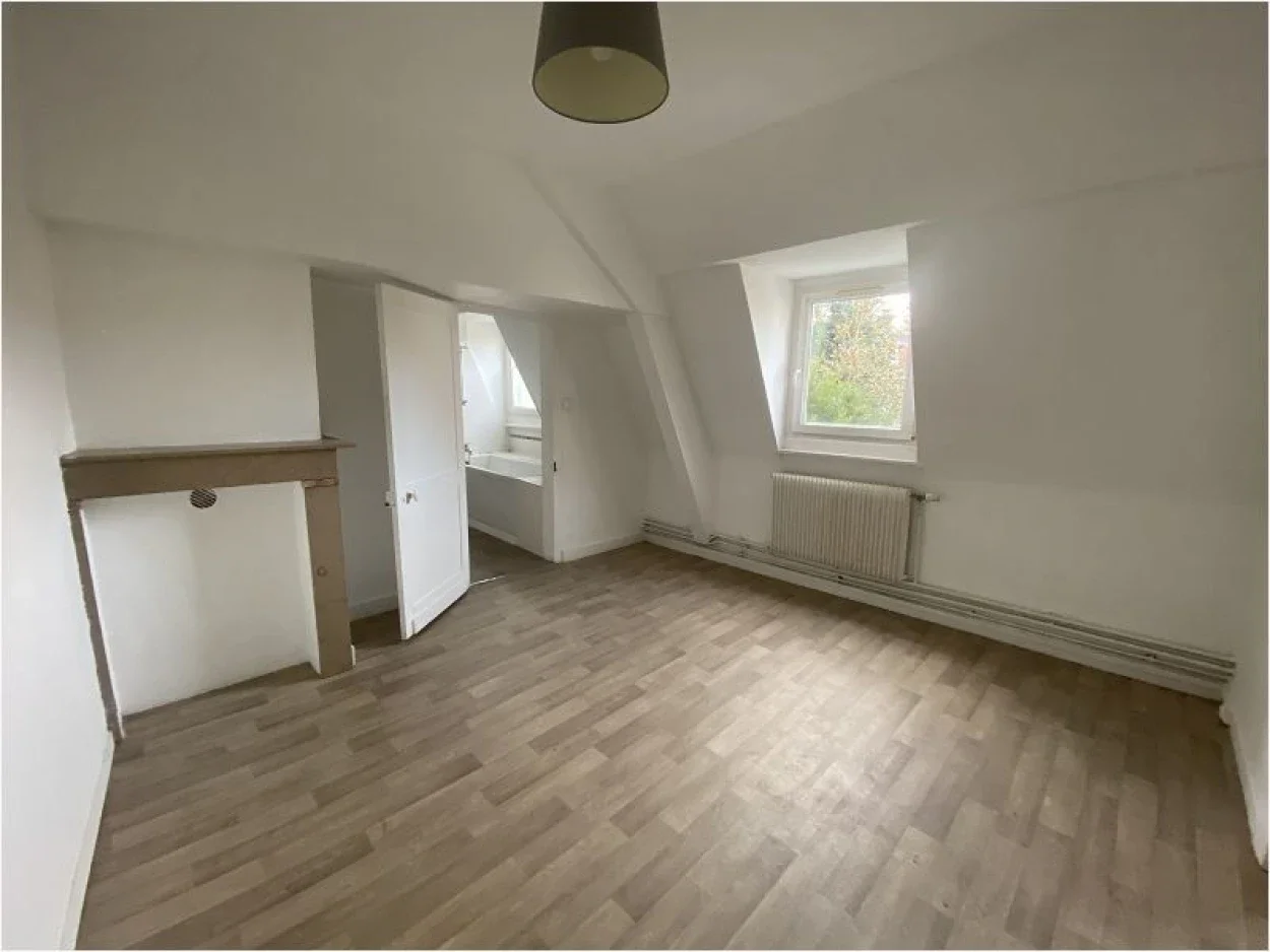 Appartement Rue du Faubourg d'Arras / Route d'Arras à Faches-Thumesnil