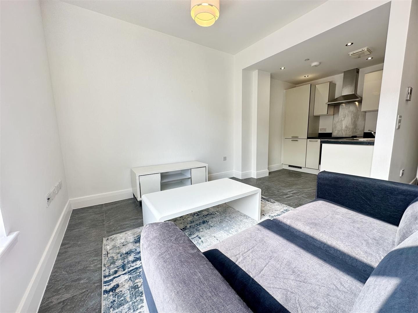 Flat Mount Stuart Square in Cardiff