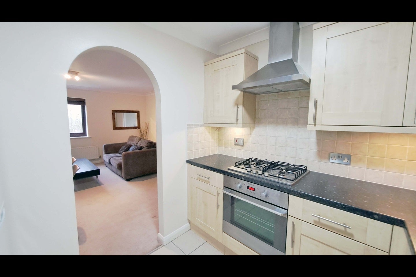 Flat Castlebar Park in Greater London