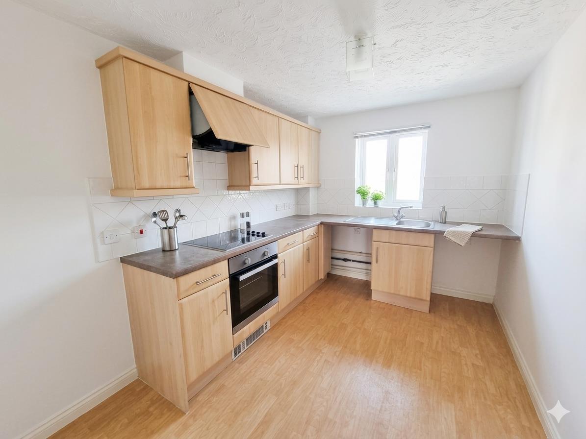 Flat Hayling Close in Gosport
