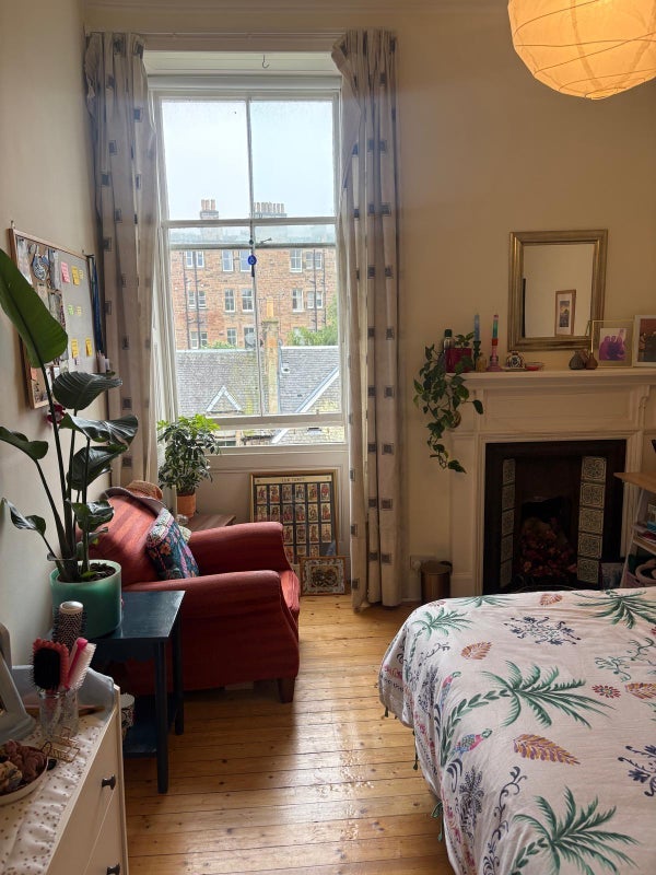 Room Thirlestane Road in City of Edinburgh