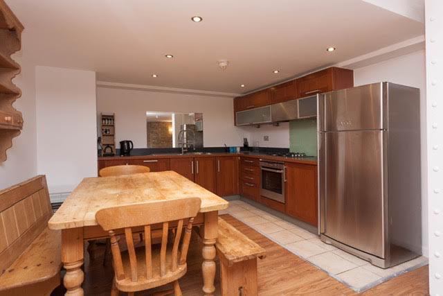 Room Marlborough Road in Greater London