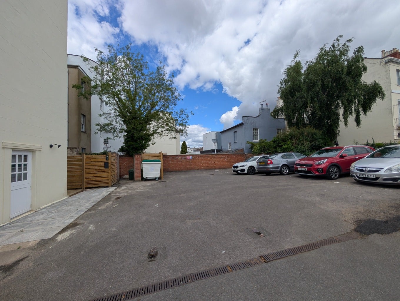 Flat High Street in Cheltenham