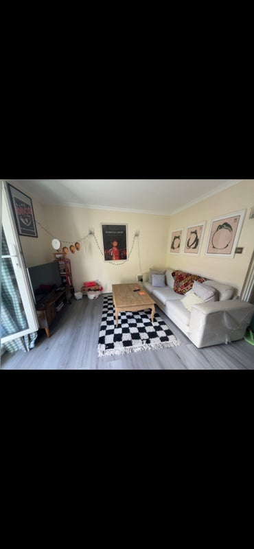 Room Dacres Road in Greater London
