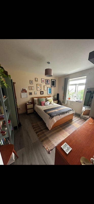Room Dacres Road in Greater London