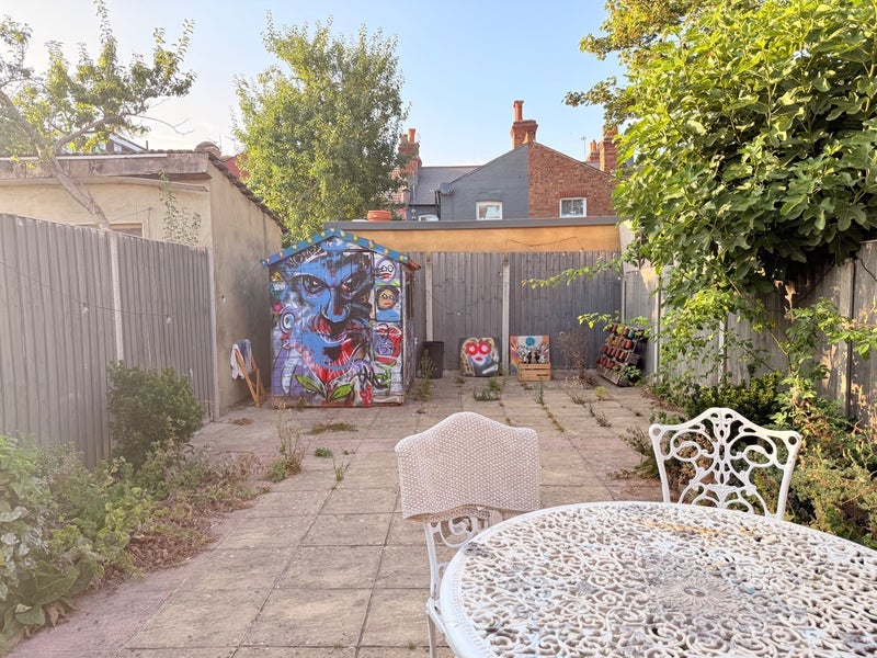 Room Roseberry Gardens in Greater London