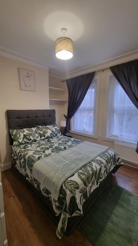 Room Hitcham Road in Greater London