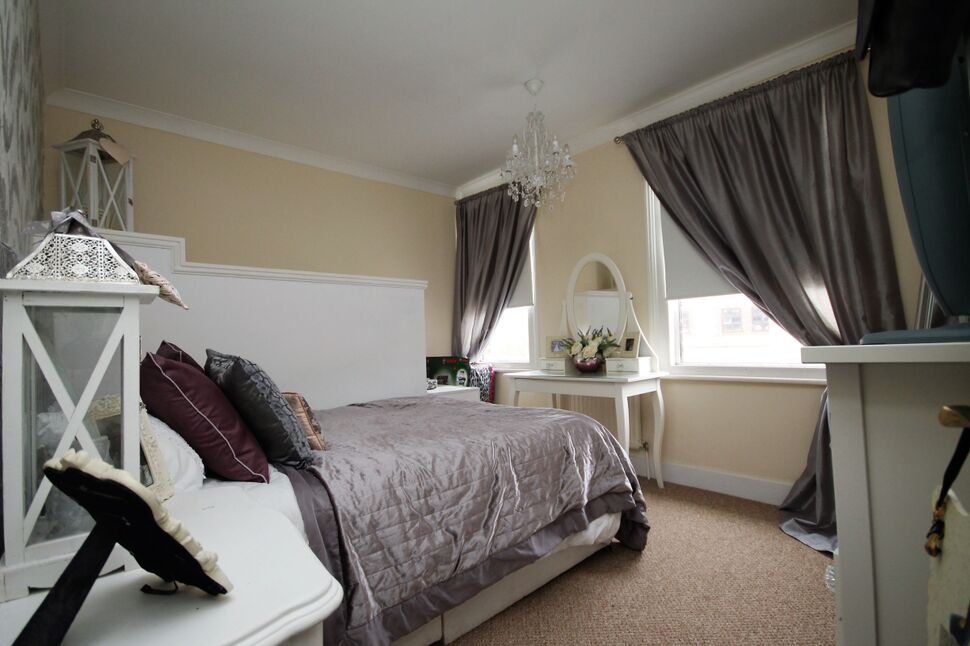 House Cotleigh Road in Greater London