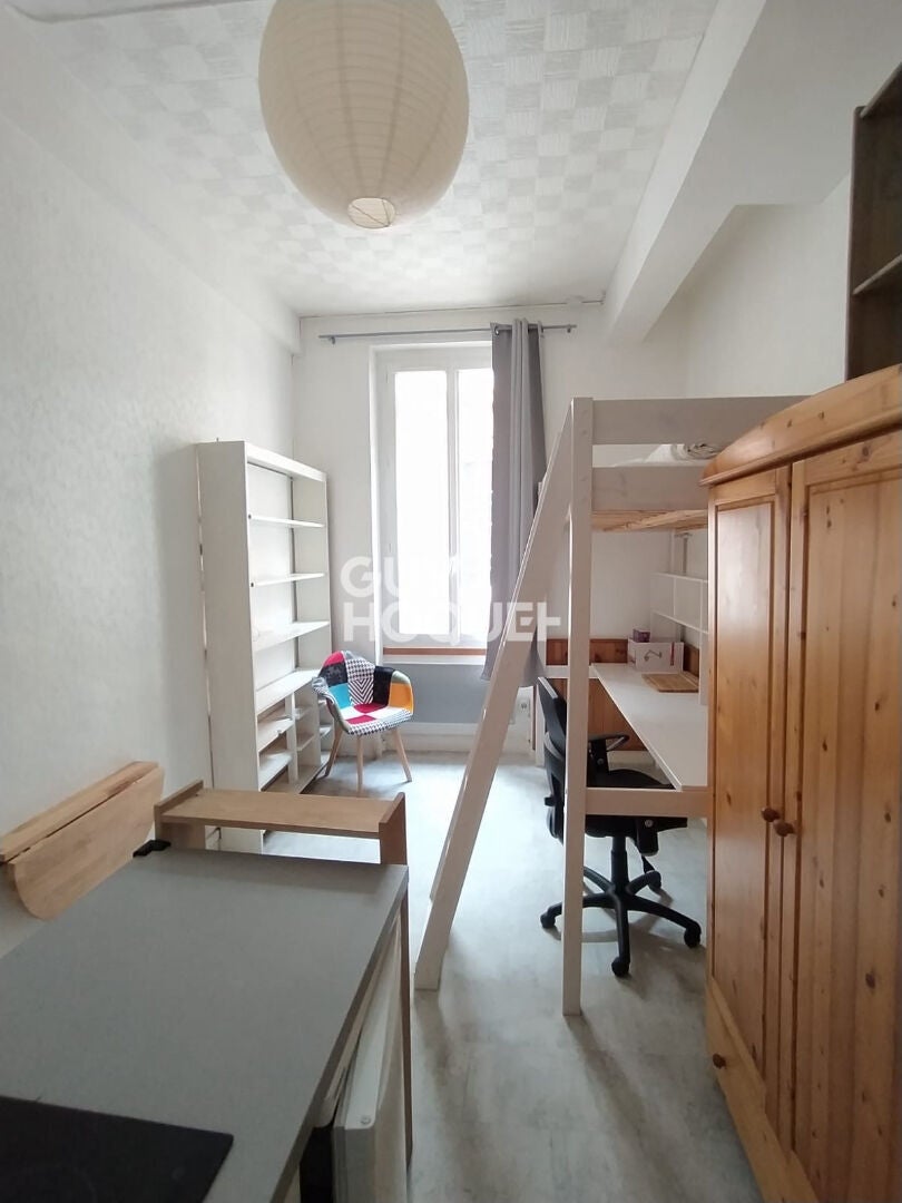 Flat Place d'Assézat in Toulouse